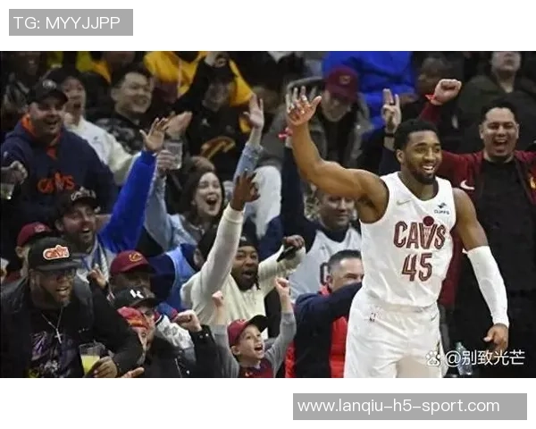 底蕴深厚绿军三分火力全开本季场均16记三分领跑联盟进攻效率高居第二